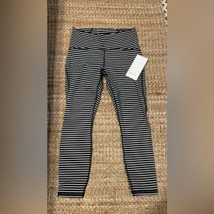 Lululemon train times size 10